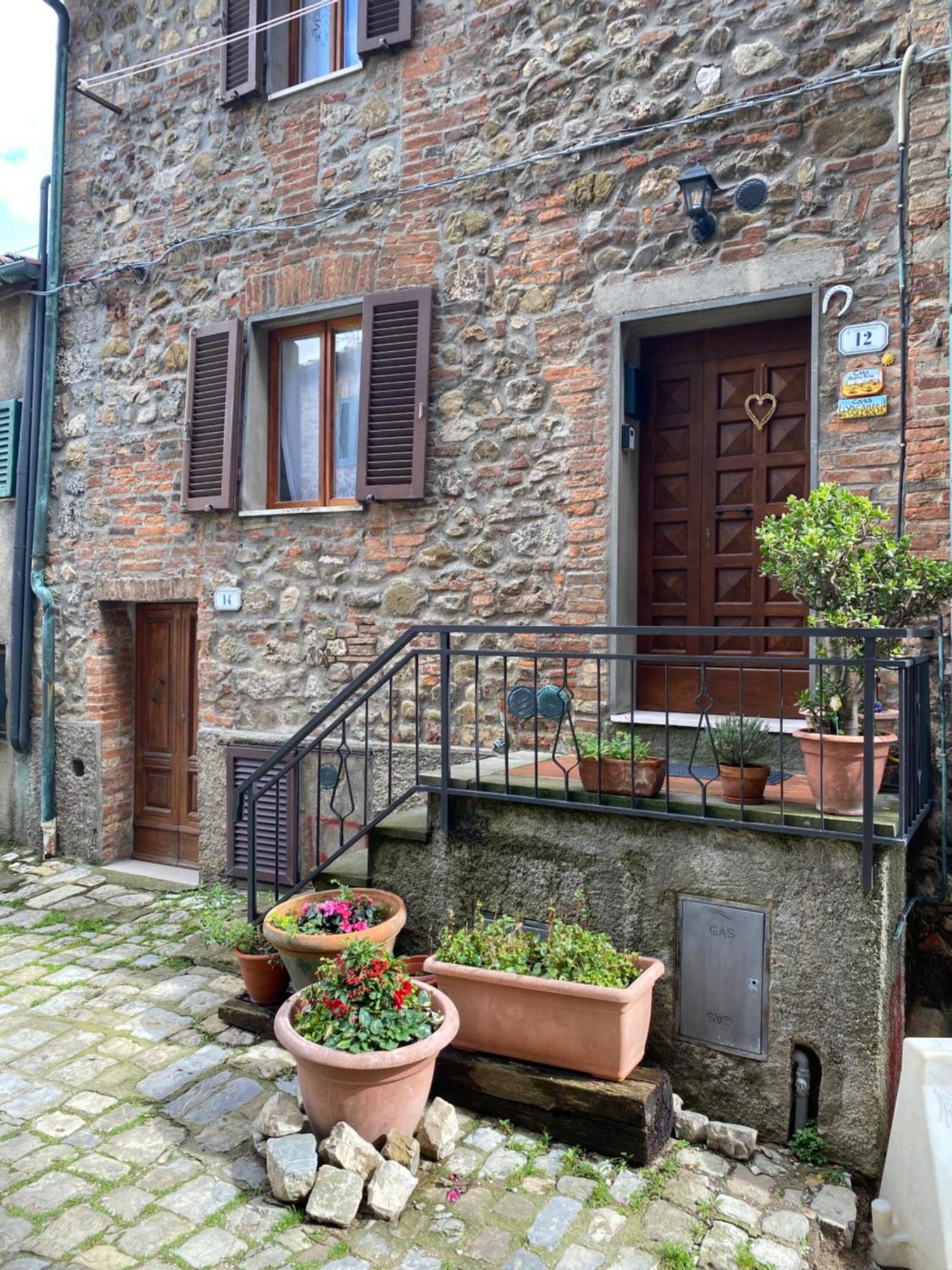 Casa Nonna Rina Chiusdino Exterior foto